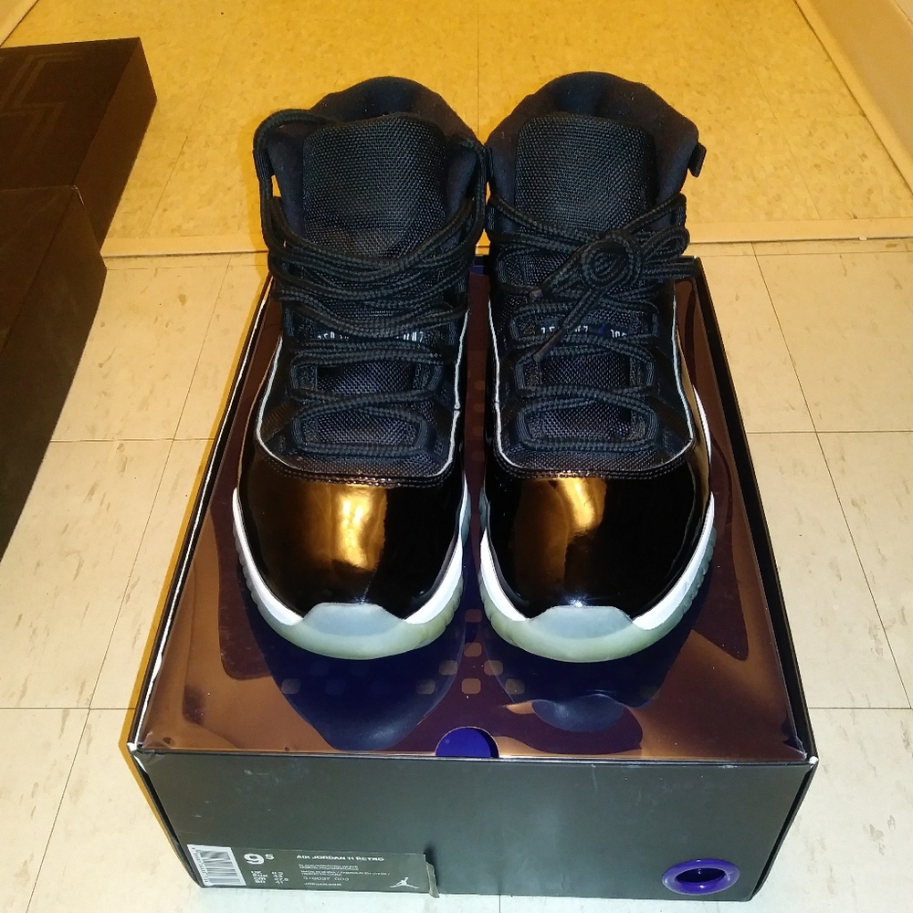 Jordan 11 Space Jam
